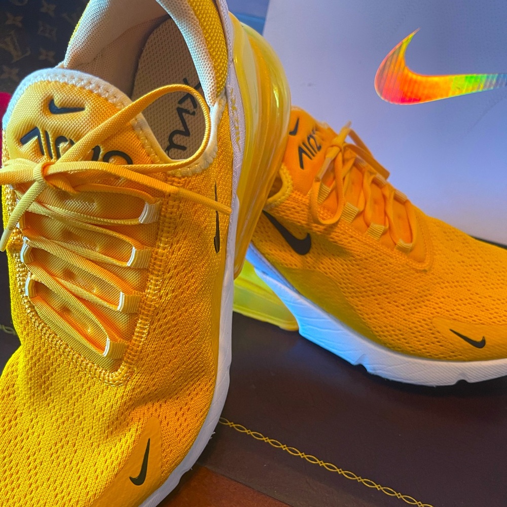 Nike Air Max 270
